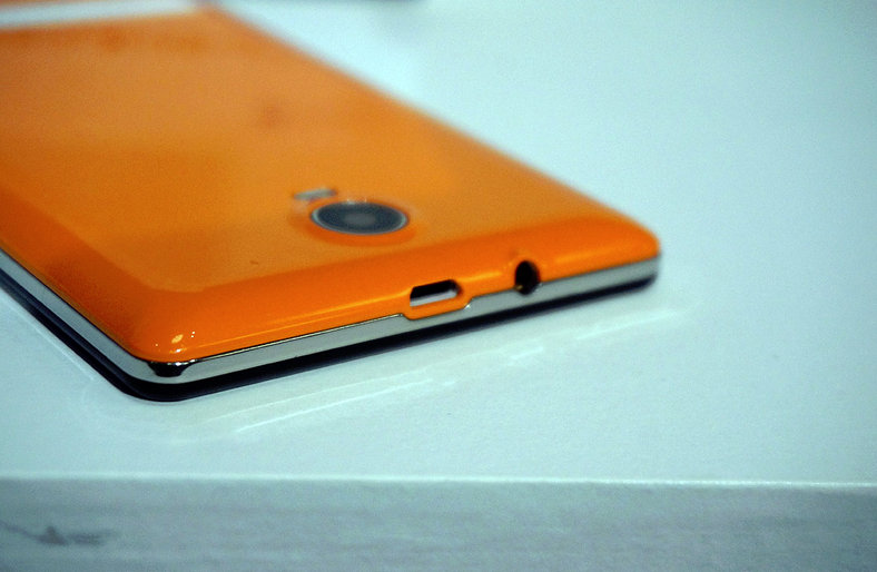 Windows-10-Mobile-event-is-held-in-Japan.jpg-13