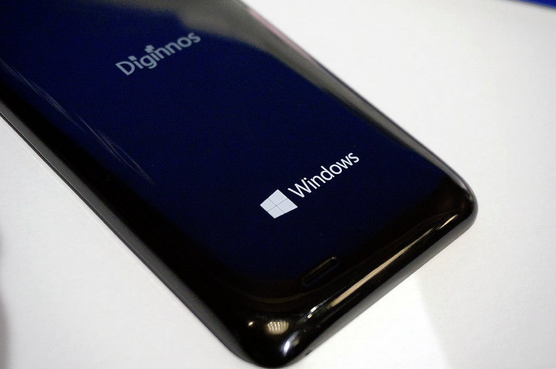 Windows-10-Mobile-event-is-held-in-Japan.jpg-5
