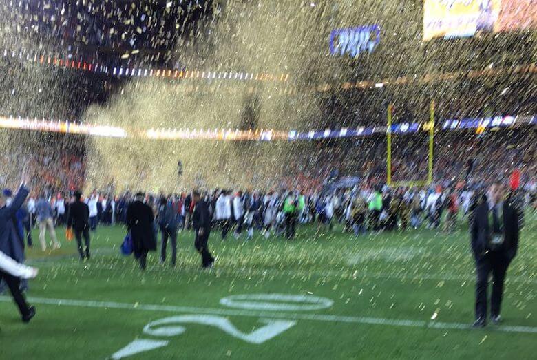 Tim-Cook-Super-Bowl