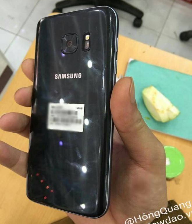 Alegado Galaxy S7 na vida real