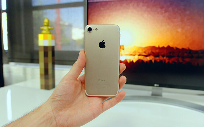 iPhone 7 dummy (Jonathan Morrison)