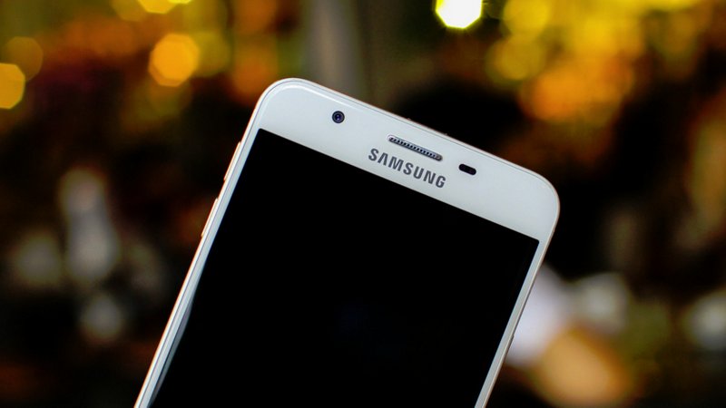 Samsung J7 (2017)