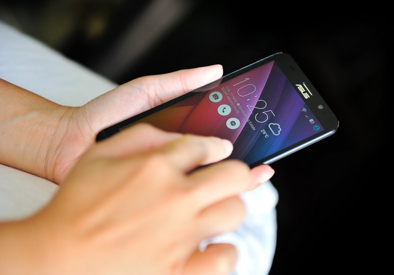 Asus Zenfone 4 | smartphone