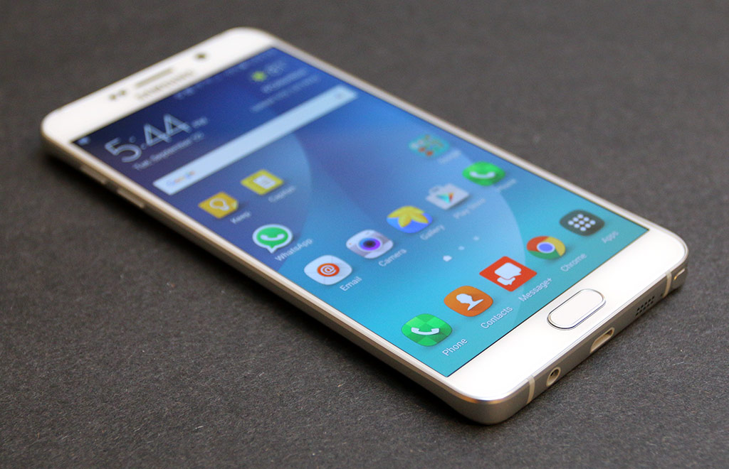 O Samsung Galaxy Note 5 está já a receber o Android Nougat na Europa