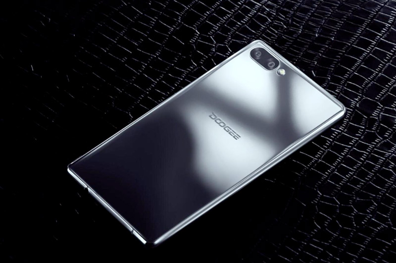 Doogee Mix prateado
