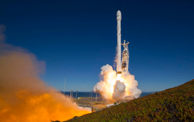 Falcon 9 | Crédito: Space X