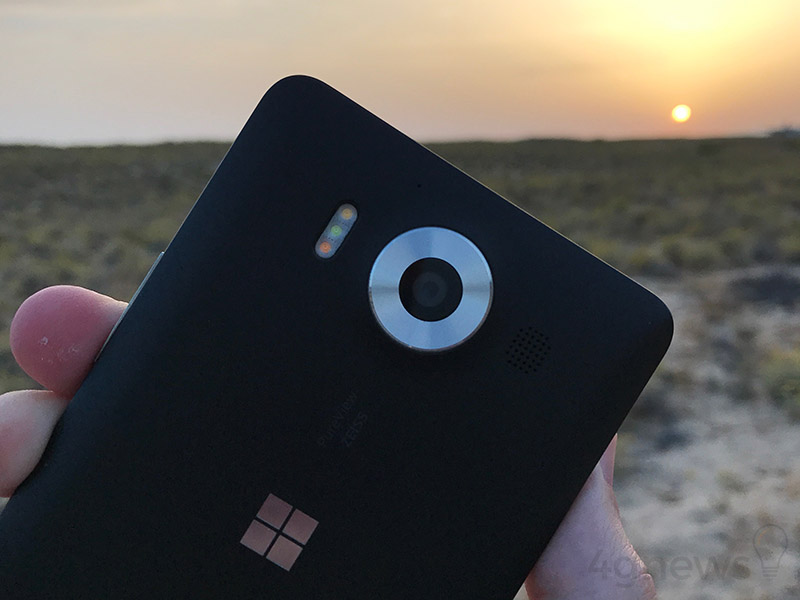 Microsoft Surface Windows 10 Mobile