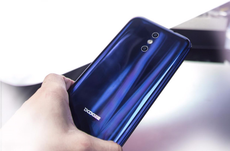 Doogee compara o Doogee BL5000 ao Xiaomi Mi Max 2
