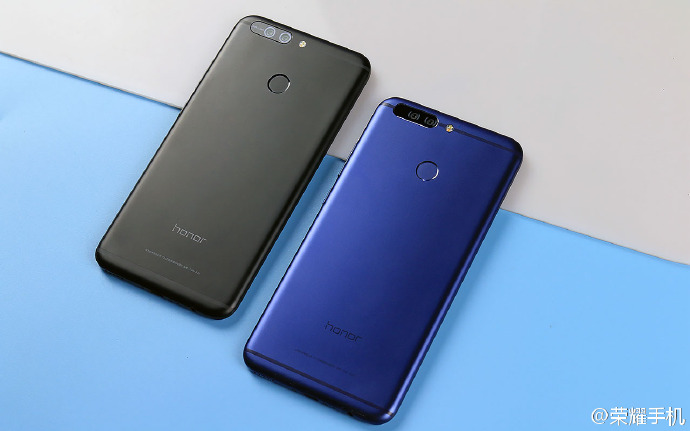 Alegado design do Honor 7X