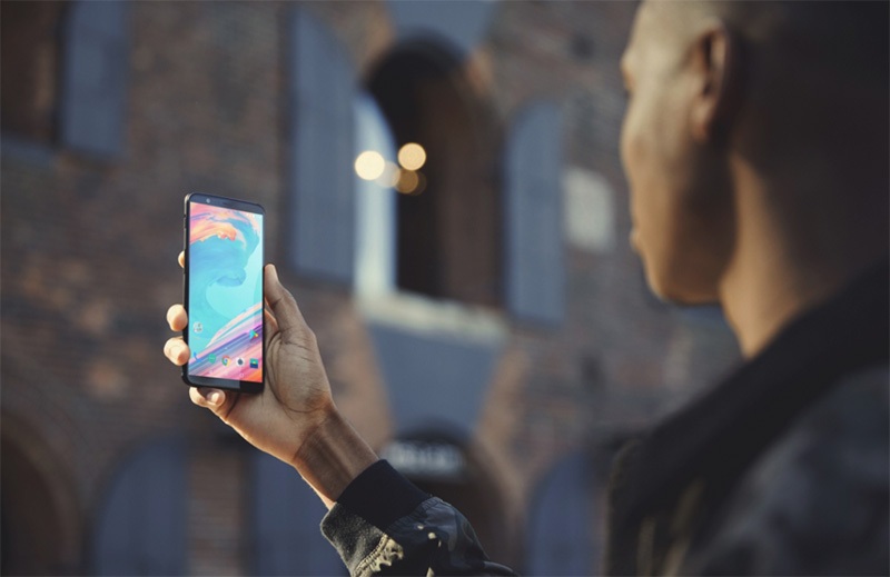 OnePlus pode ter infringido patente no reconhecimento facial do 5T