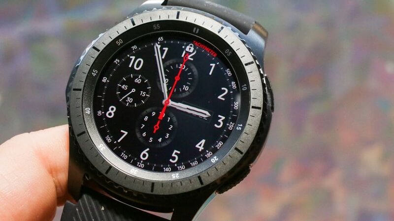 Samsung Gear S4 smartwatch Tizen OS