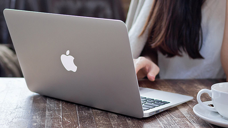 Apple MacBook Air