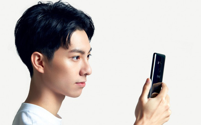 HTC U11 EYEs smartphone Android