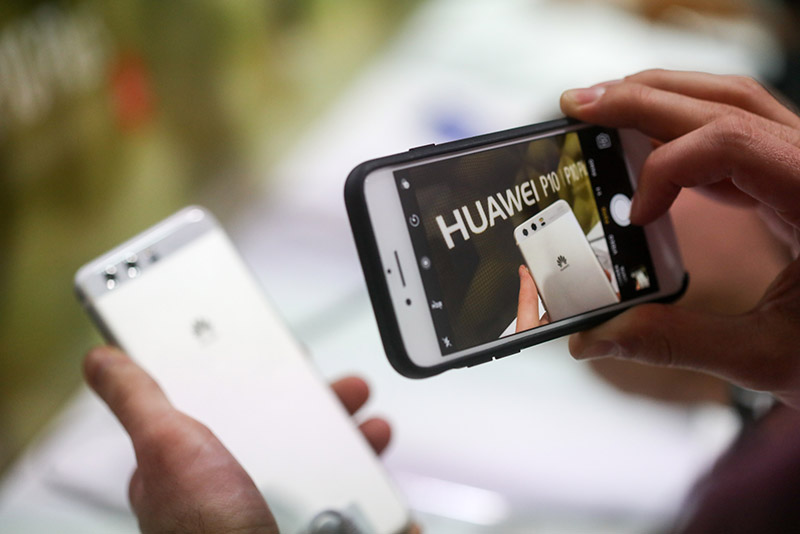 sistema operativo alternativo ao Android da Google Android Google Assistant Huawei P10 Plus Apple iPhone X Samsung Galaxy Xiaomi Android Oreo 8.1 EMUI 8.1 Huawei P20 carregar bateria minutos carga smartphones Huawei crescer smartphones Android