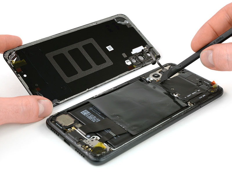 Huawei-P20-Pro-iFixit-Android-9.jpg