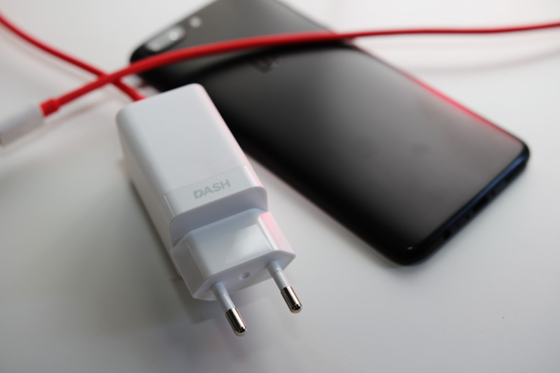 OnePlus 6 Dash Charge carregamento rápido
