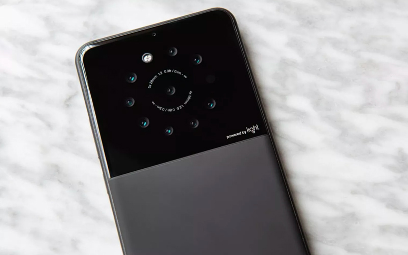 Protótipo de smartphone com 9 câmaras traseiras revelado pela 'Light'