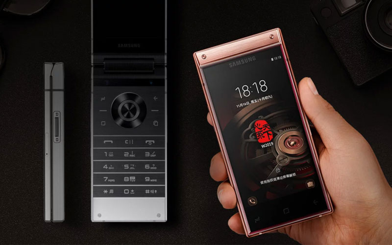 Samsung W2019 entrada áudio